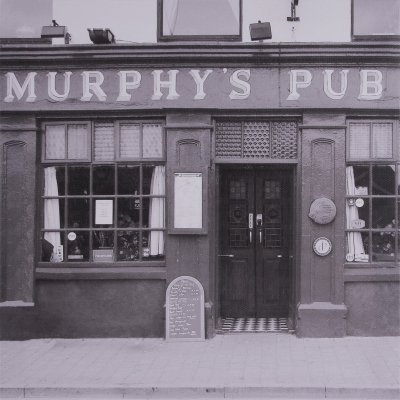      "Murphy"s pub" 30  30 
