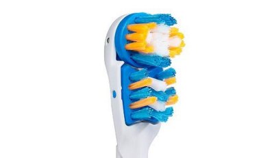           ORAL-B Cross Action
