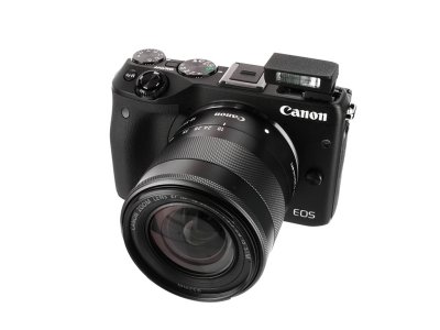    Canon EOS M3  24Mpix 3" 1080p WiFi 15-45 IS STM f, 3.5-6.3 LP-E17