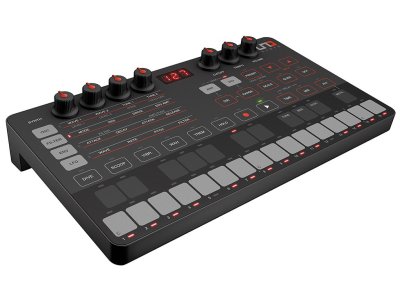    IK Multimedia UNO Synth IP-UNO-SYNTH-IN