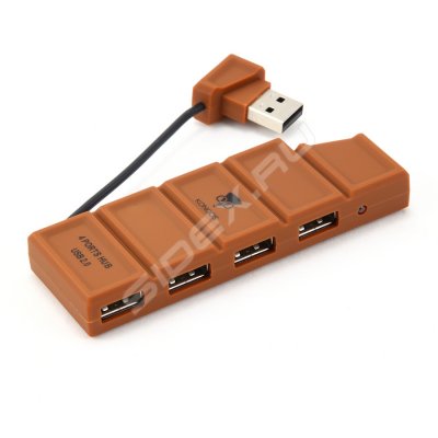    USB 2.0 (Konoos UK-35)