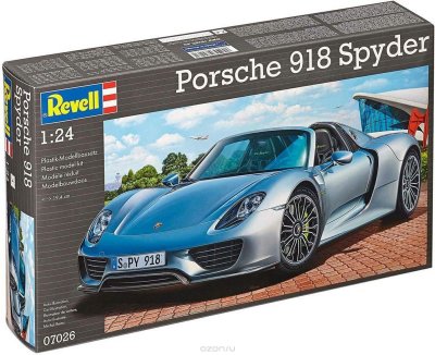  Revell    Porsche 918 Spyder
