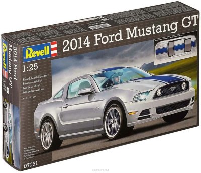   Revell    2014 Ford Mustang GT