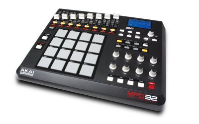   MIDI- AKAI PRO MPD32