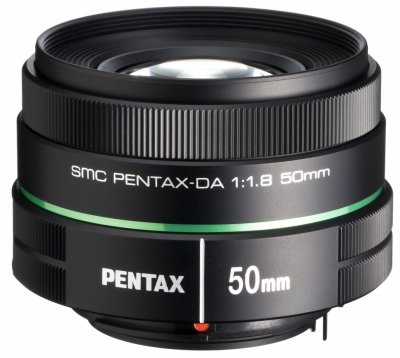    Pentax SMC DA 50mm f/1.8 .