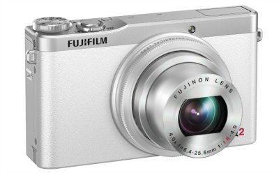     Fujifilm XQ2 White