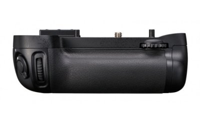     Nikon MB-D15 - Nikon D 7100 -  