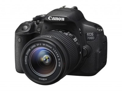      CANON EOS 700D Kit EF-S 18-55 is STM